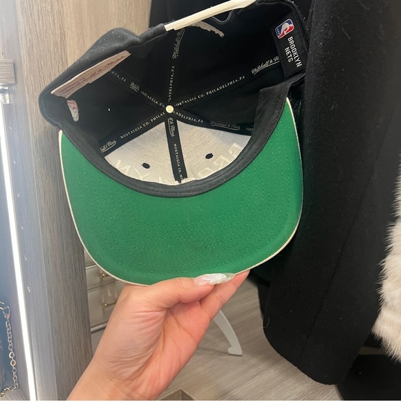 Hat - Picture 5 of 7